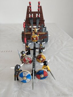 LEGO Vikings 7020 Army of Vikings with Heavy Artillery Wagon - 9