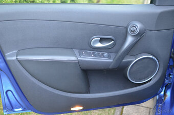 RENAULT CLIO GT 1.6 16V 94KW - 9