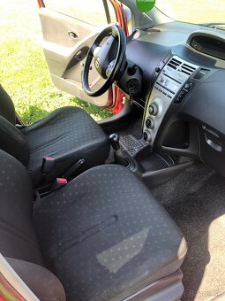 Toyota Yaris 1.0 VVTi - 9