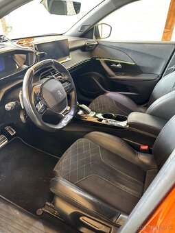 Peugeot 2008 GT 155k automat - 9