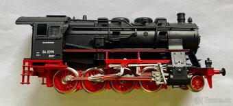 Lokomotiva BR 56 s hnacím tendrom + vagón - 9