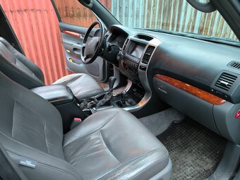 Toyota landcruiser 120 - 9