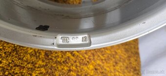 5x112,r17, Dezent, 7,5J,et36 - 9