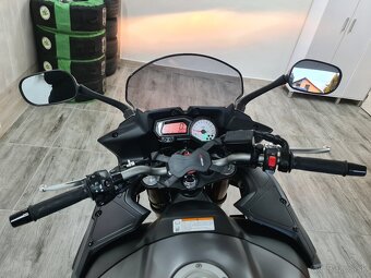 Yamaha Fazer 8 - 9