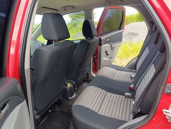 Suzuki SX4 - 9
