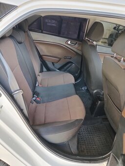 Predám Hyundai i20 - 9