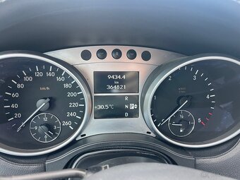 Mercedes benz ML 350 CDI - 9
