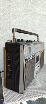 Radiomagnetofon JVC - 9