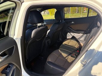 Mercedes Benz GLA 180, 5/2018, 90kw, - benzín -znížená cena - 9