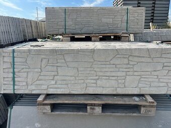 Predám betónové plotove platne a stĺpy - 9