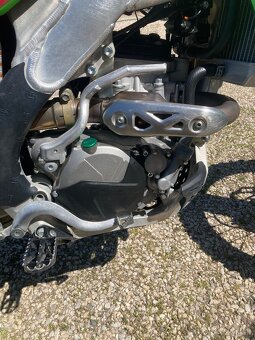 Kawasaki kxf 250 - 9