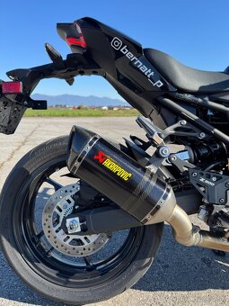 Kawasaki Z900 A2 2025 Akrapovic Záruka do 2029 - 9