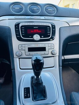 Ford S-MAX 2.0 TDCi 103 kW Titanium – automat - 9