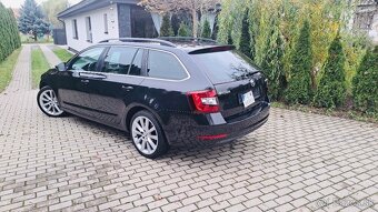 Škoda OCTAVIA Combi 2.0 TDI DSG MODEL 2018 - 9