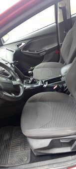 FORD FOCUS - 9