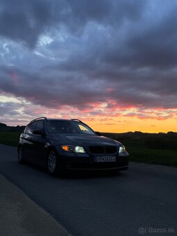 Predám BMW e91 320D - 9