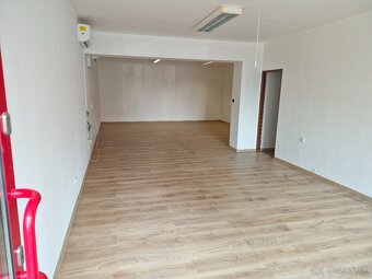 Obchodné priestory pešia zóna Prievidza - 9