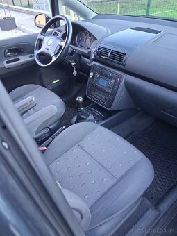 Volkswagen sharan 1.9tdi 7miestne - 9