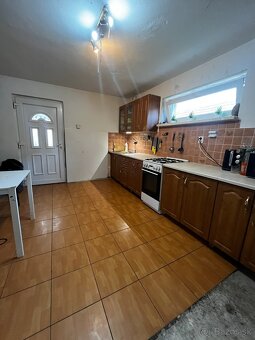 Rodinný dom v obci Vrakuň pri Dunajskej Strede - 9