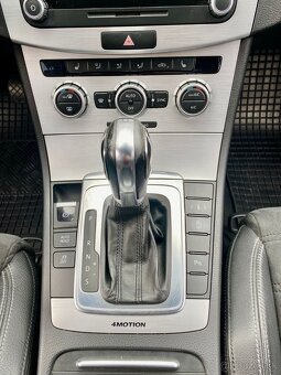 VW Passat CC 2.0TDi 125kW 4x4 DSG koza Alcantara - TOPstav - 9
