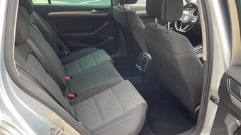 Volkswagen Passat Variant 2.0TDi 110kW DSG - 9
