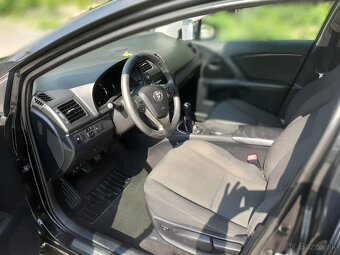 Toyota Avensis - 9
