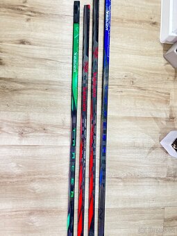 ✅ NOVÉ a HRANÉ HOKEJKY - BAUER TOP MULTICOLOURS ✅ - 9