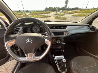 Citroën C3 1.6 e-HDi (Exclusive, Panoramatická strecha) - 9