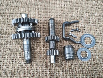 Predám diely motora Fichtel & Sachs 98 Wanderer, DKV, NSU - 9