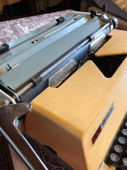 Vintage písací stroj Optima (azbuka) – plne funkčný @Stupava - 9