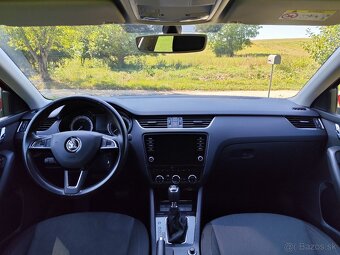 Škoda Octavia Combi 1.6 TDI DSG - 9