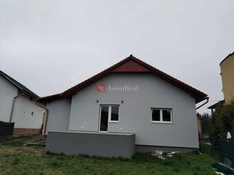 Predaj:Prerobený 5-izbový RODINNÝ DOM, pozemok 547 m2, Marti - 9