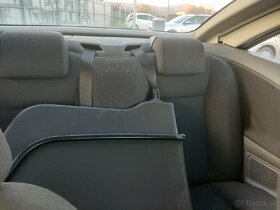 Rezervované.Ponúkam na predaj Ford Focus cc cabrio 2.0 - 9