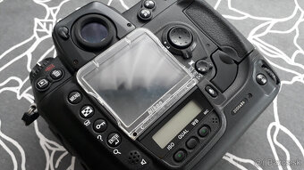 Nikon D2Hs - TOP stav (shutter count 7K+) - 9