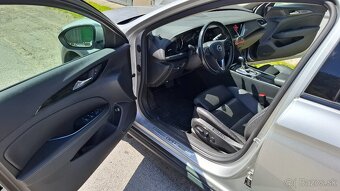 Opel Insignia B Country Tourer - 9