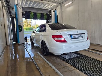 Predám alebo vymením Mercedes-Benz C 180 w204 - 9