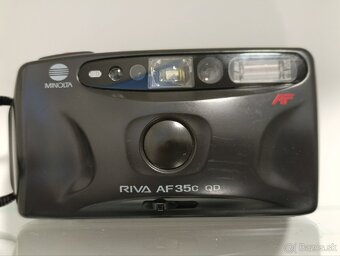 Analógový fotoaparát Minolta s dátumom a časom - 9