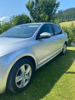 Škoda Octavia 1.6 TDI Elegance rok 2014 - 9