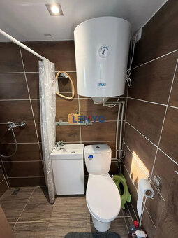 Na predaj Domček - Chatka plná pokoja na 800m² pozemku - 9