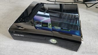 XBOX 360 SLIM - 250GB - 9