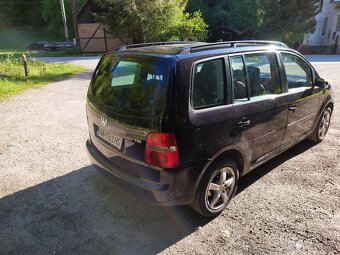 VOLKSWAGEN TOURAN - 9
