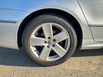 Volkswagen Passat B6 Individual R-Line 2010 1.6TDI 77KW CR - 9