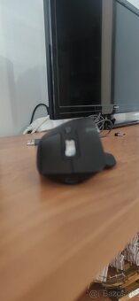 Predám klávesnicu a myš značky Logitech - 9