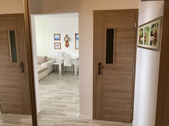 Kompletne zariadený 2-izbový byt s klimatizáciou na prenájom - 9