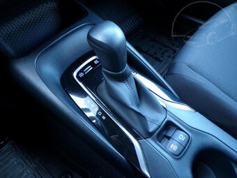 Toyota Corolla 1,8 i TS Hybrid,Active AT-DPH - 9