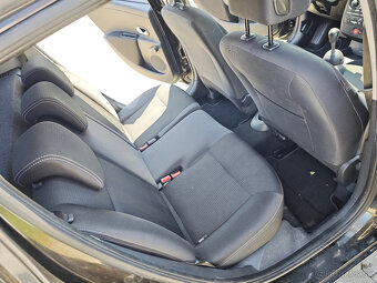 Predám Renault Clio 1.2 benzín, automat - 9