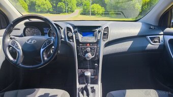Hyundai i30 CW 1.6i MPI 16V DOHC Family - 9