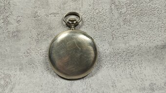 Starožitné pánské kapesní hodinky značené DOXA - 9