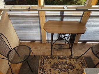 Priestranný zrekonštruovaný päťizbový byt v Banskej Bystrici - 9