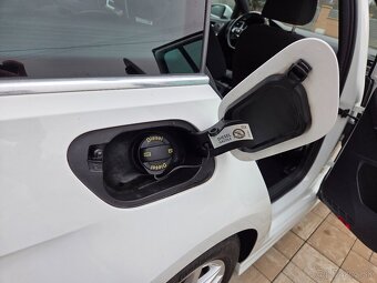 Volkswagen Golf 7 Variant 2.0 TDI R-line - 9